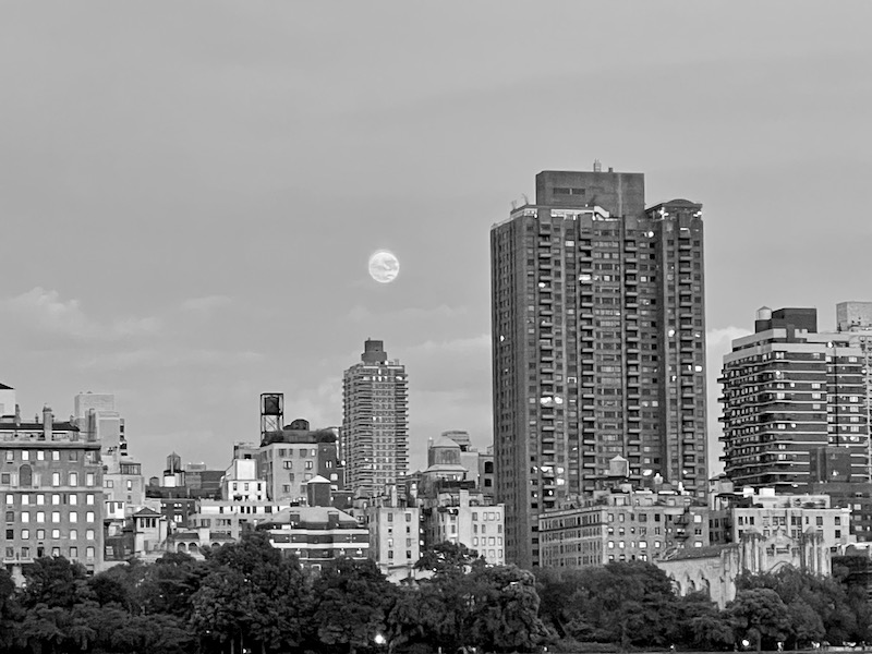 5 full moon over New York City